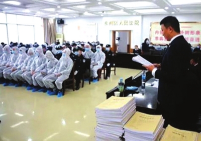 天水秦州區(qū)開審18人涉惡案 被控涉嫌敲詐勒索、尋釁滋事、開設(shè)賭場(chǎng)等