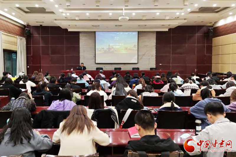 《玉帛之路、青銅之路與“金玉良緣”“金聲玉振”的文化原型》報(bào)告會(huì)在西北師范大學(xué)舉行