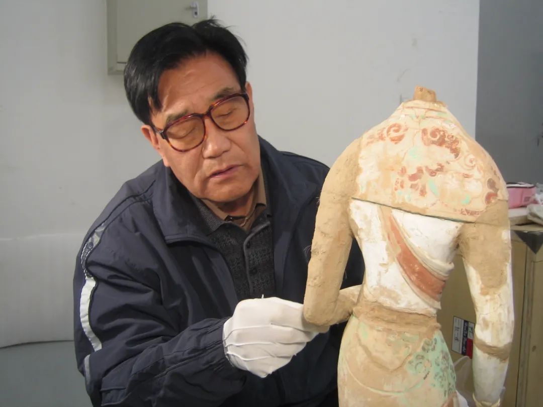 【中央媒體看甘肅】守護(hù)千年敦煌，他只覺(jué)一生太短……