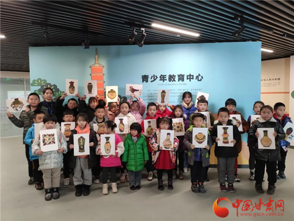 博物館里過臘八 武威這些孩子用五谷拼文物！