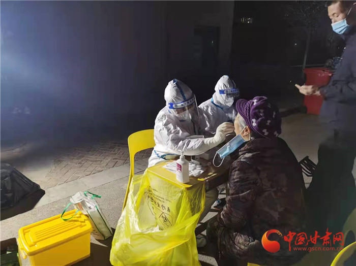 專家詳解新版新冠診療方案：為何輕型病例可以不住院了？