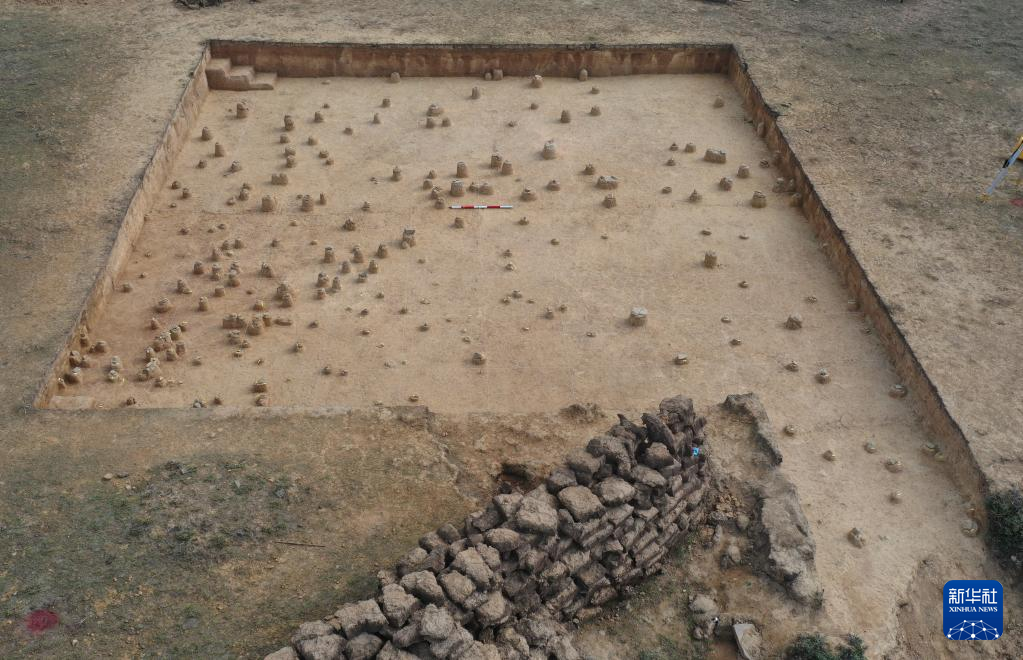 四川稻城縣皮洛舊石器時代遺址探方發(fā)掘情況（資料圖）。