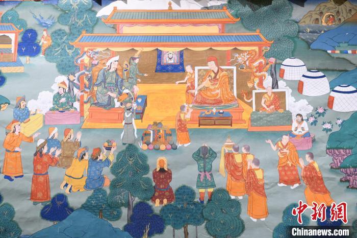 8月20日，在蘭州市博物館展出的大型歷史題材卷軸唐卡“涼州會盟”?！〈魑牟?攝