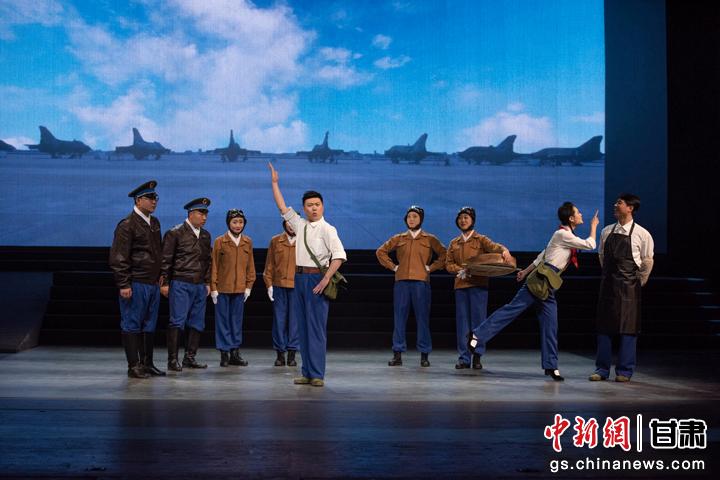 圖為甘肅原創(chuàng)音樂劇《風(fēng)花雪月》演出劇照。(資料圖)潘禹辰 攝