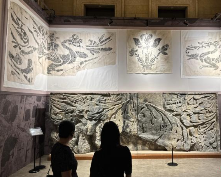 中原文物“邂逅”江南：洛陽(yáng)龍門石窟特展啟幕
