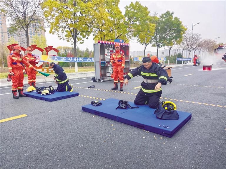 提高應(yīng)急能力 共建平安家園